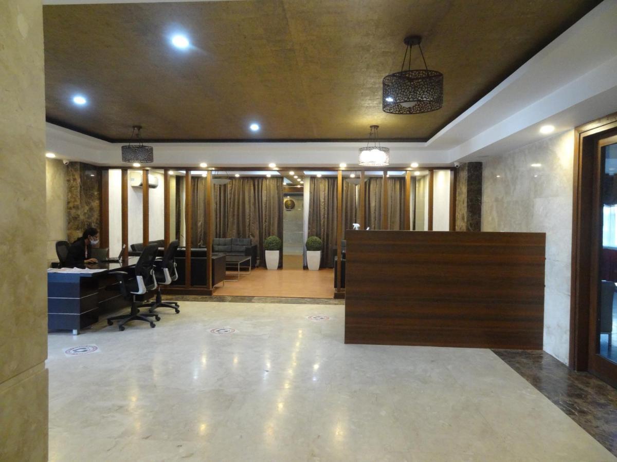 Hide Away Suites Noida Eksteriør bilde