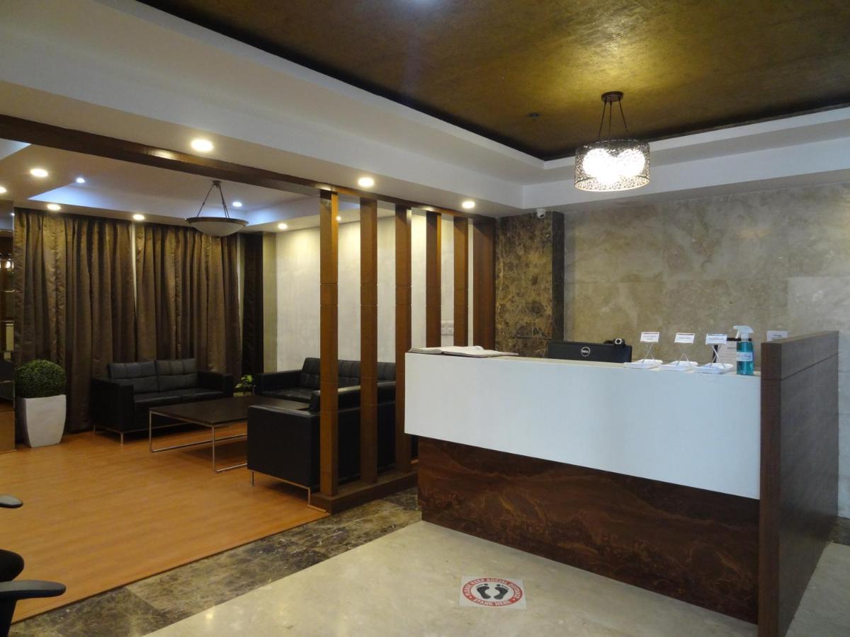 Hide Away Suites Noida Eksteriør bilde